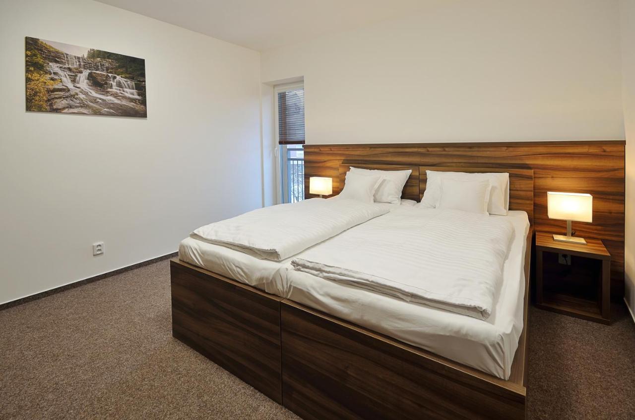 Penzion Kuzelna Hotel Трутнов Екстериор снимка